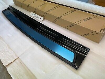 2016 2017 2018 2019 TOYOTA LAND CRUISER 202 REAR BUMPER STEP GUARD GENUINE SUS - Image 2